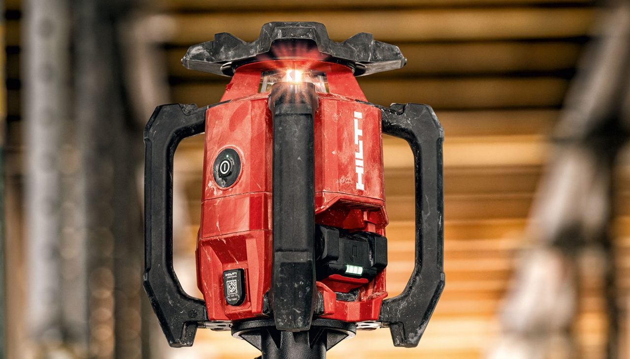 Ротаційний лазер на будівельному майданчику