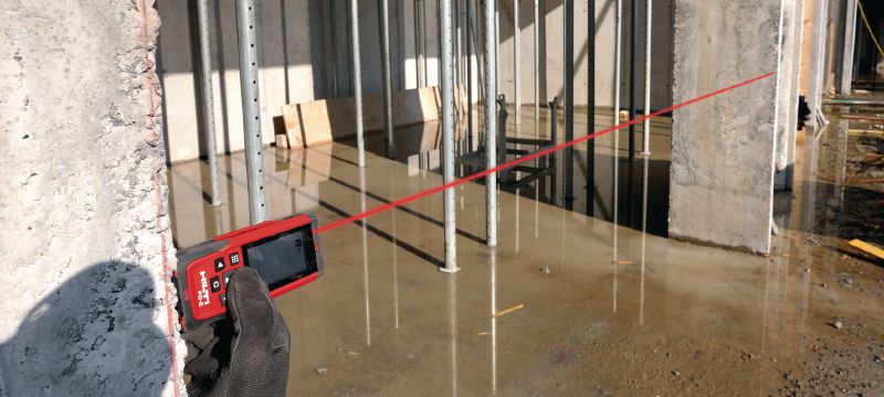 PD-E Лазерна рулетка Лазерна рулетка з вбудованим видошукачем для зовнішніх робіт для вимірювання відстаней до 200 м Застосування 1