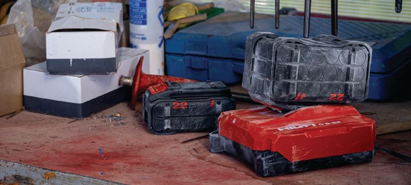 Зарядний пристрій C 8-22 Nuron Зарядний пристрій з максимальною швидкістю заряджання, оптимізований для використання з акумуляторними батареями високої ємності Nuron B 22-170 та B 22-255 Застосування 1
