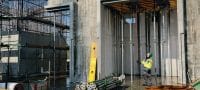 PD-E Лазерна рулетка Лазерна рулетка з вбудованим видошукачем для зовнішніх робіт для вимірювання відстаней до 200 м Застосування 4