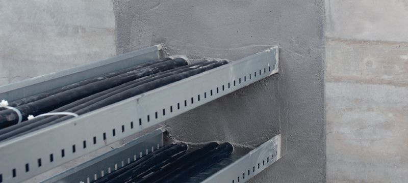 Протипожежний розчин CP 636 Протипожежний розчин для захисту від розповсюдження вогню та диму крізь великі отвори з кабельними, трубними та змішаними проходками Застосування 1