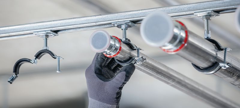 MP-L-I Трубний хомут з швидкодіючим запірним механізмом для невисоких навантажень Оцинкований трубний хомут із звукоізолюючою вставкою та швидкодіючим закриванням для максимальної продуктивності при невисоких навантаженнях Застосування 1