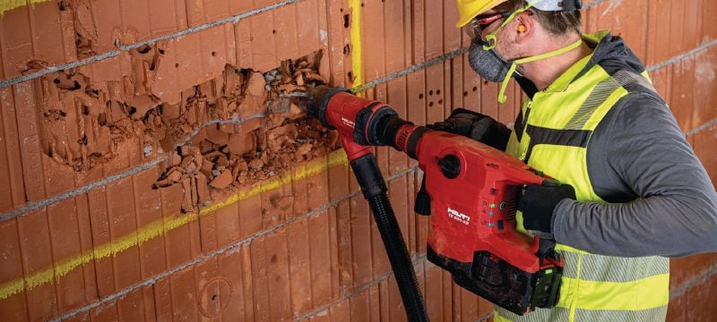 TE 500-22 Акумуляторний відбійний молоток SDS-Max Акумуляторний відбійний молоток TE-Y (SDS Max) із системою активного поглинання вібрації для штробління та довбання в бетоні та цегляній кладці (платформа батарей Nuron) Застосування 1