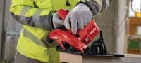 SC 30WR-22 Акумуляторна циркулярна пилка Акумуляторна циркулярна пилка зі збільшеним діапазоном різання для виконання точних різів глибиною до 70 мм (платформа батарей Nuron) Застосування 3